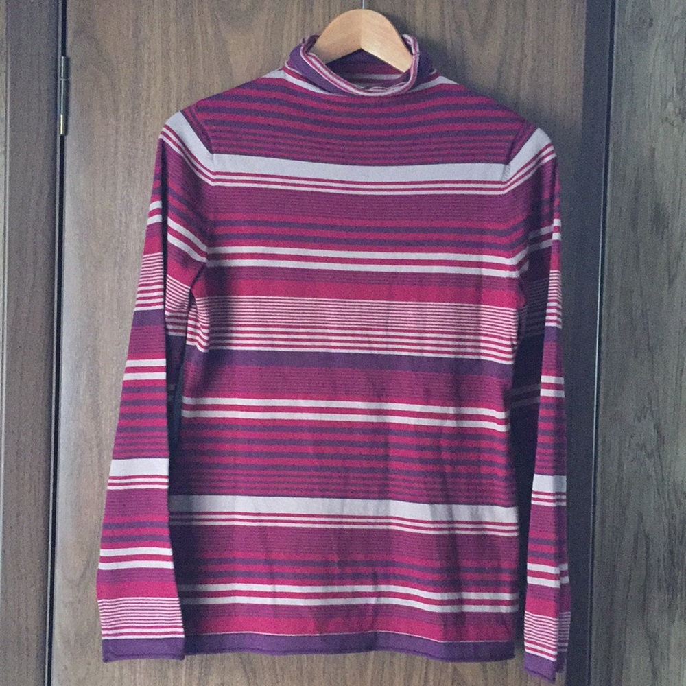 Duluth trading company long sleeve top